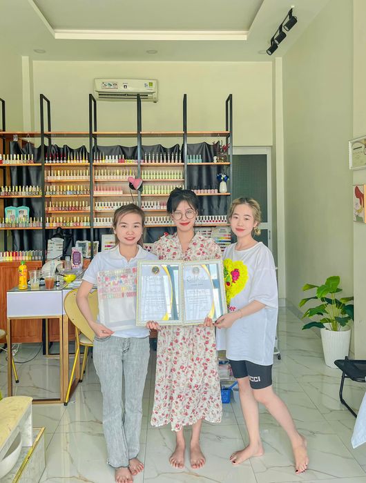 Không gian đào tạo hiện đại tại 1998's Nail