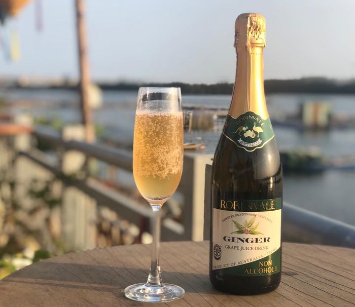 Hình ảnh chai vang hữu cơ không cồn Robinvale