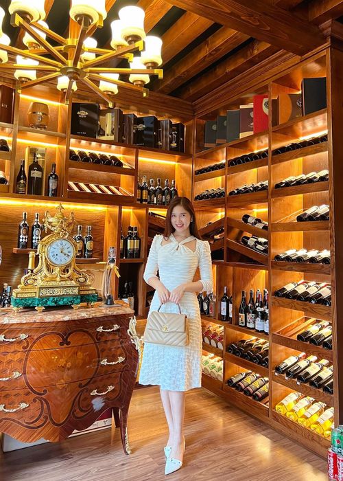 Góc thưởng thức đẳng cấp tại RV Wine Cellar & Restaurant - Ảnh 2