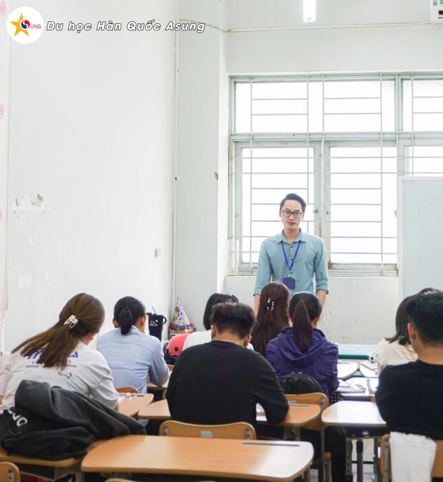 Hình ảnh hoạt động ngoại khóa sôi động tại Trung tâm Hàn ngữ Dong A - UTE