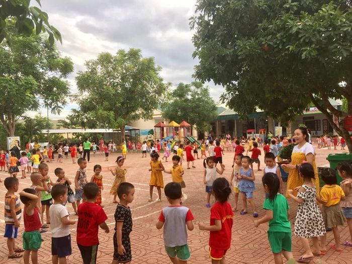 Không gian vui chơi và học tập đầy màu sắc tại Trường Mầm non Nghĩa Bình