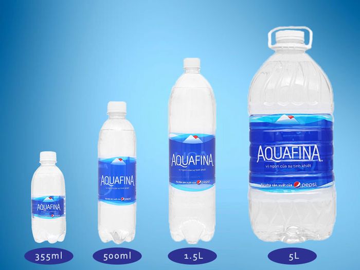 Hình ảnh dây chuyền sản xuất Aquafina hiện đại