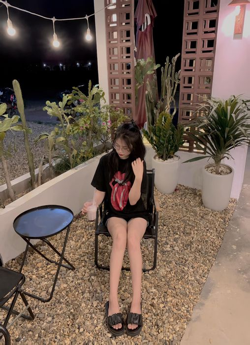 Không gian ấm cúng với view đẹp tại Maison Coffee