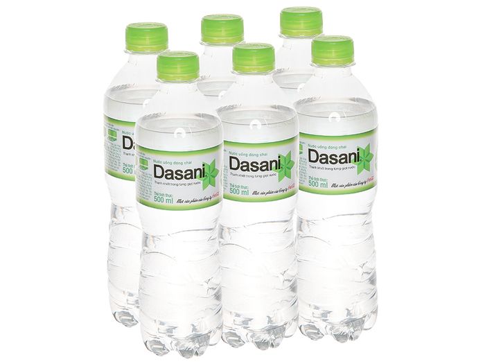 Hình ảnh chai nước Dasani tinh khiết với thiết kế hiện đại
