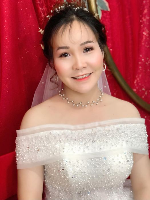 Bộ sưu tập trang điểm cô dâu đẹp mê hồn tại Dáng Ngọc - Ảnh 2