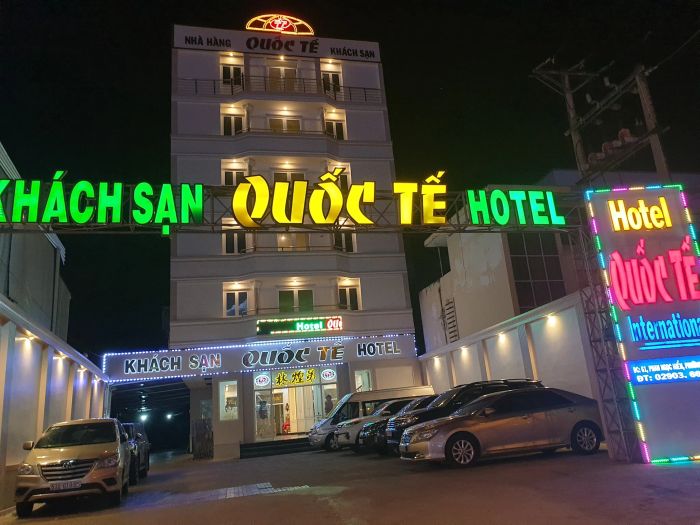 Khách sạn Quốc tế hình ảnh 1