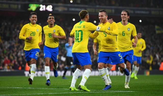Những vũ công Samba sẵn sàng tỏa sáng tại Qatar (ảnh 1)