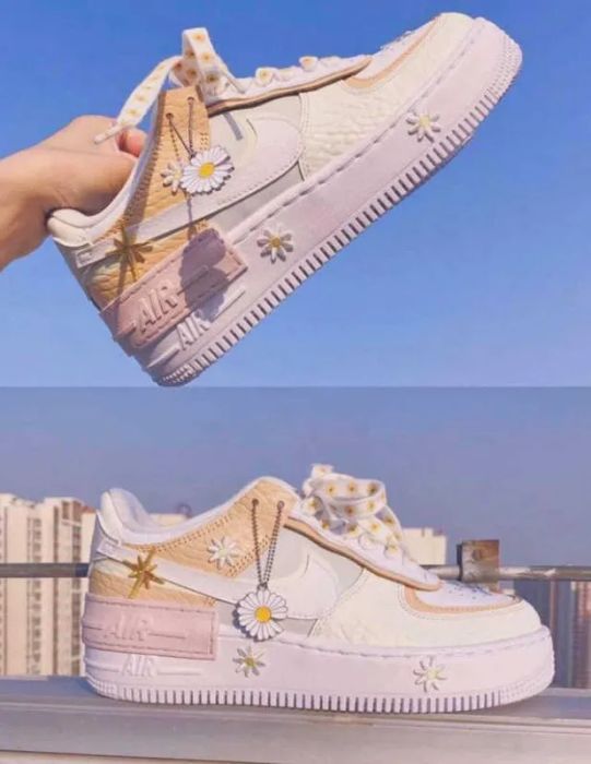 Nike ảnh 2 - Tác phẩm hình ảnh đầy cảm hứng, khắc họa sự giao thoa hoàn hảo giữa công nghệ tiên tiến và thẩm mỹ đương đại trong từng đường nét thiết kế.