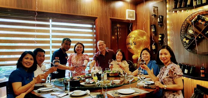 Góc thưởng thức đẳng cấp tại Wine House Trung Kính - Ảnh 2