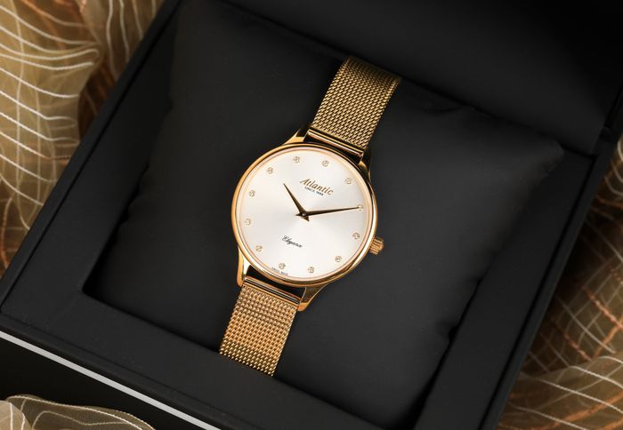 Bộ sưu tập đồng hồ đa dạng tại ĐĂNG QUANG WATCH - Ảnh 2
