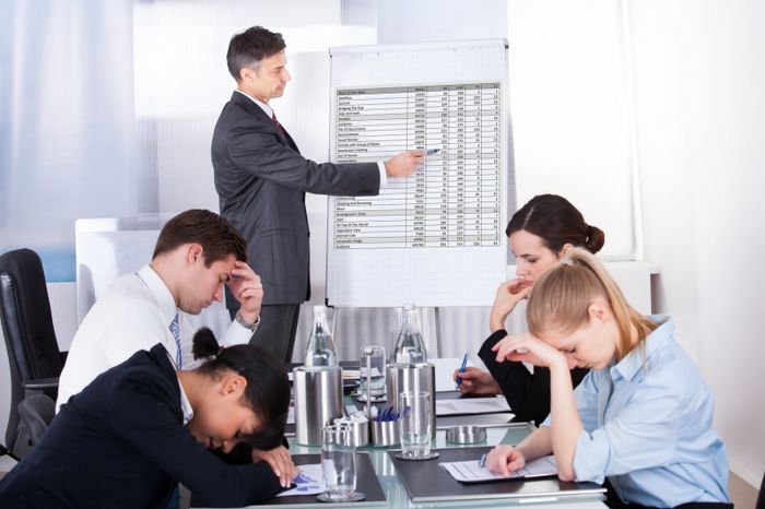 Ngôn ngữ bình dân - chìa khóa vàng tiếp cận trái tim đám đông (Ảnh minh họa 1)