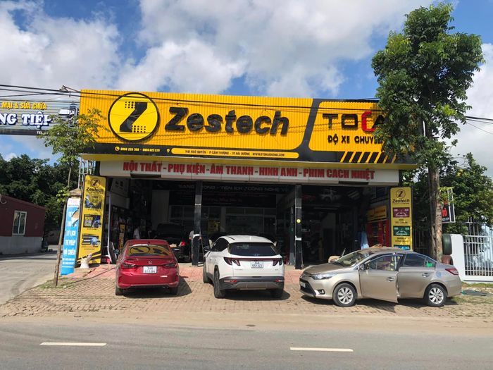 Hình ảnh thực tế dịch vụ tại TOCAR - Độ xe chuyên nghiệp