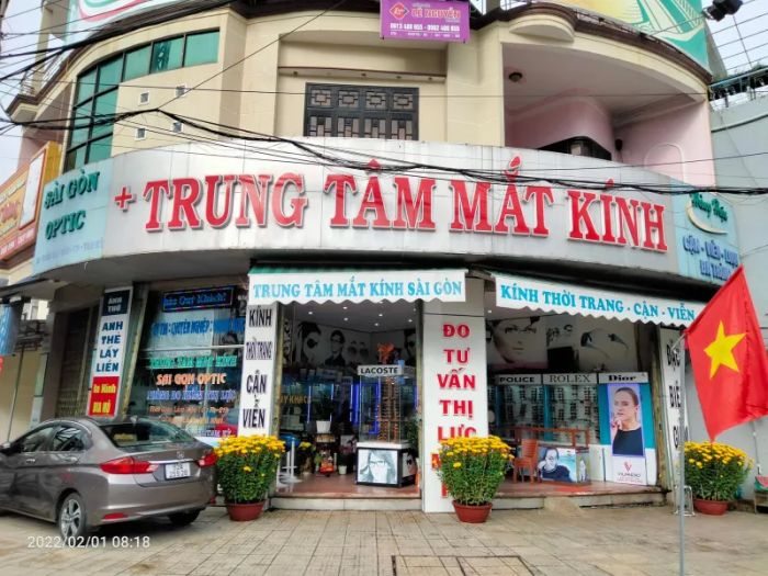 Không gian sang trọng tại Trung Tâm Mắt Kính Sài Gòn Optic