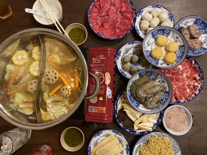 Món ngon đặc sắc tại Tiệm Lẩu Hongkong Binloship