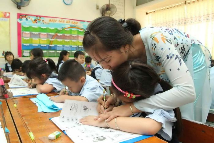Hình ảnh minh họa ngành Giáo dục truyền cảm hứng