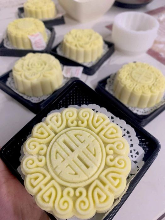 Không gian sản xuất bánh Trung Thu chuyên nghiệp tại Quang Trang Cake