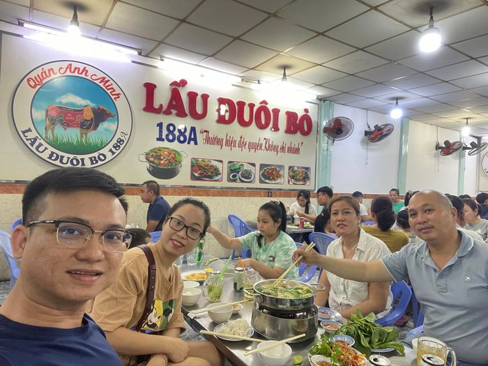 Lẩu đuôi bò Nguyễn Văn Đậu ảnh 2