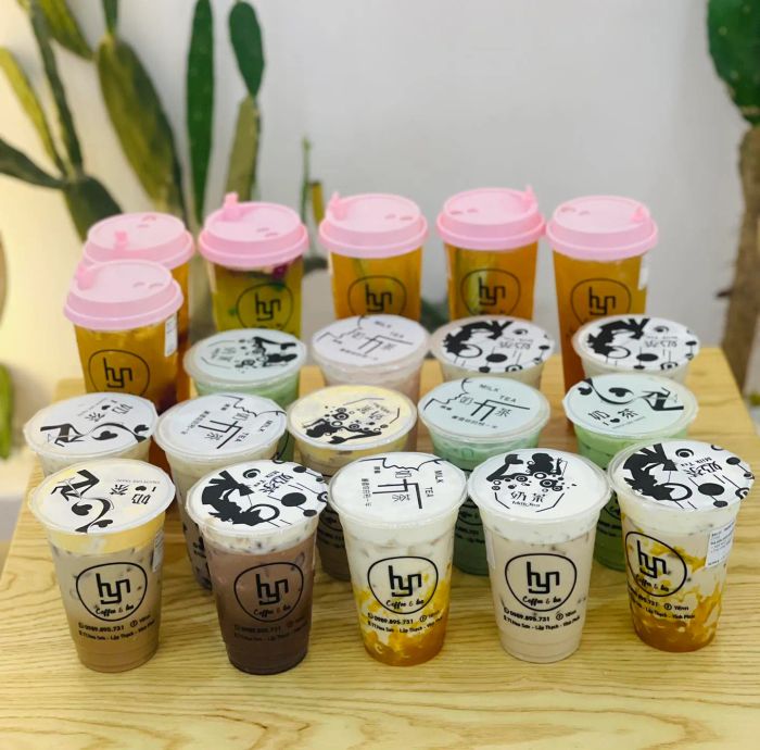 Không gian ấm cúng tại H.Y.N Coffee & Tea - nơi gặp gỡ của những tâm hồn yêu trà