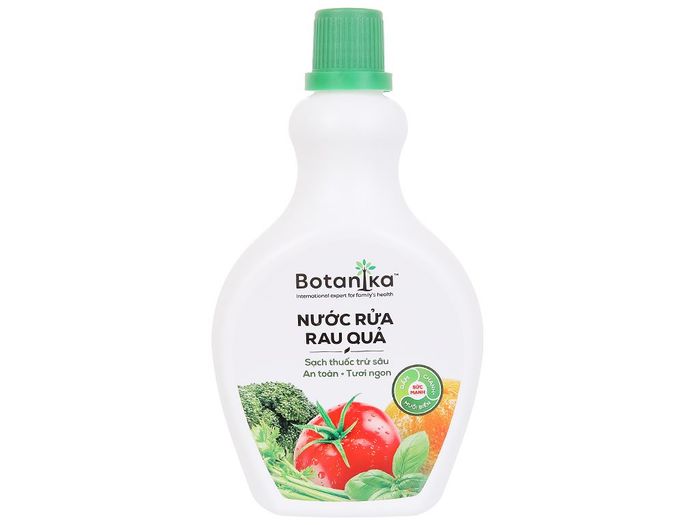 Hình ảnh thực tế Nước Rửa Rau Quả Botanika trong quá trình sử dụng