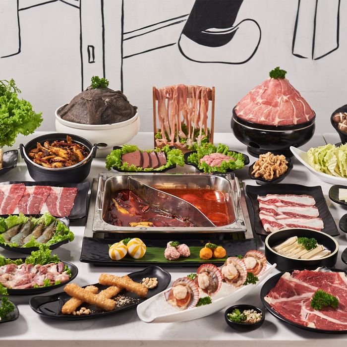 Không gian ấm cúng và món ngon đặc sắc tại JiangHu Heroes' Hotpot