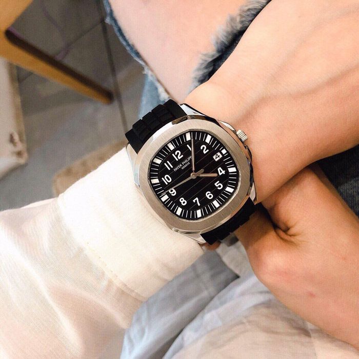 Không gian trưng bày đa dạng tại V Watch
