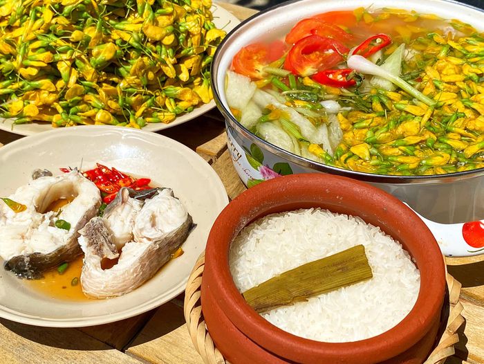 Hình ảnh món ngon đặc trưng tại Cơm Niêu Đồng Xoài Quán