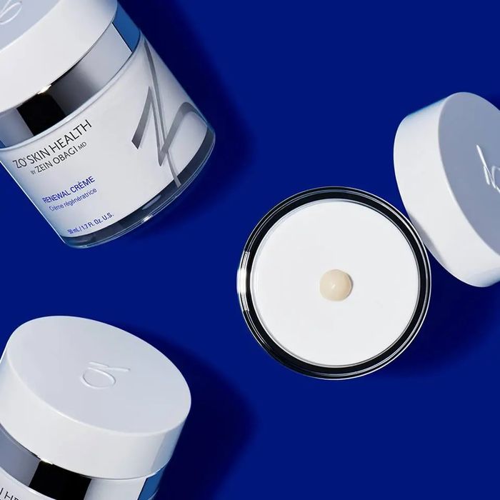 Hình ảnh minh họa kết cấu kem ZO Skin Health Renewal Crème