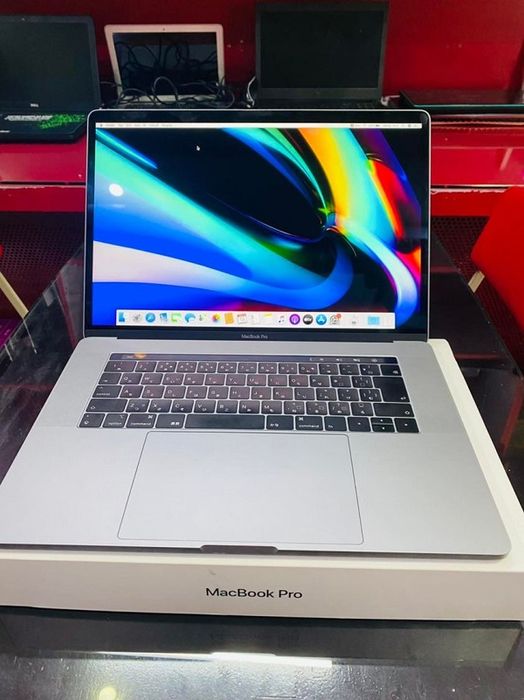 Không gian trưng bày hiện đại tại Tuấn Lộc Store