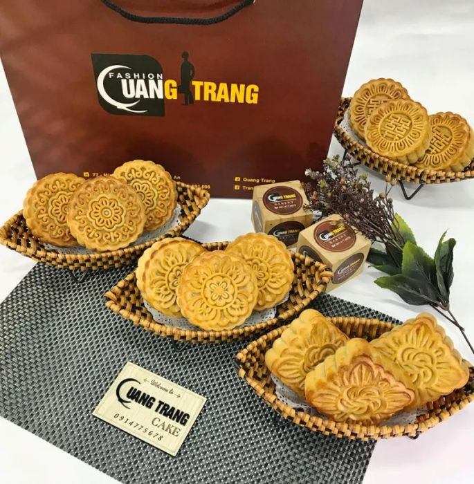 Không gian trưng bày bánh Trung Thu tại Quang Trang Cake