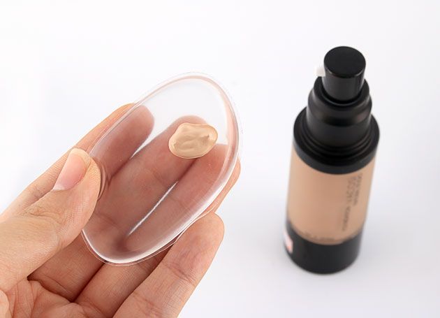 Hình ảnh thực tế Mút Tán Silicon Vacosi - Thiết kế trong suốt độc đáo