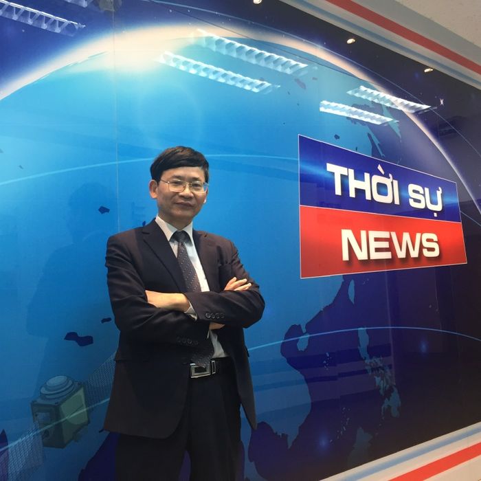 Chân dung Luật sư Trương Thanh Đức - vị luật sư với ánh mắt sắc sảo và phong thái đĩnh đạc của một chuyên gia pháp lý hàng đầu.