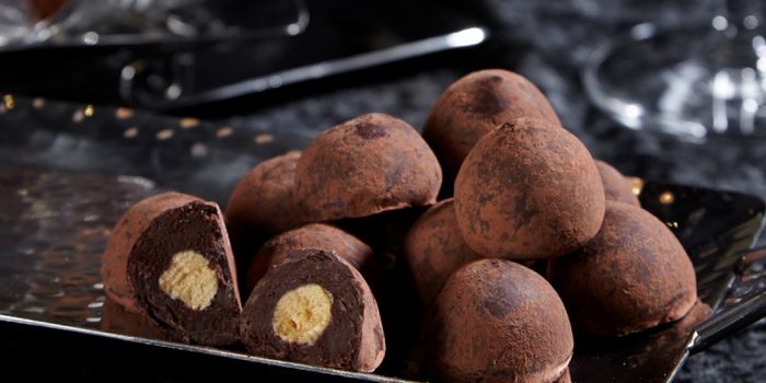 Bộ sưu tập champagne truffle đẳng cấp của Teuscher