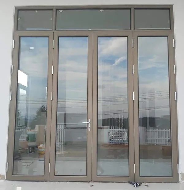 Hình ảnh thực tế Cửa nhôm kính Việt Pháp phiên bản 1