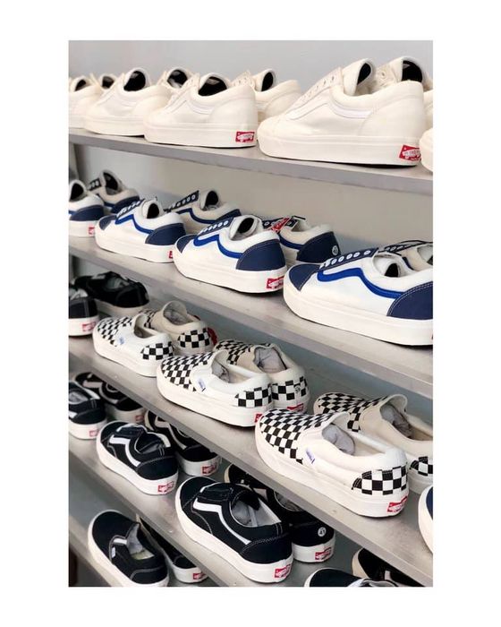 Bộ sưu tập giày đế bằng tại Vinh's Shop