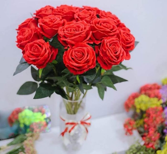 Hoa hồng vàng lộng lẫy - Sứ giả của tài lộc