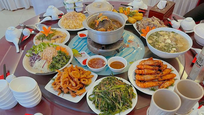 Nhà Hàng Hằng Thản - Hình Ảnh 1