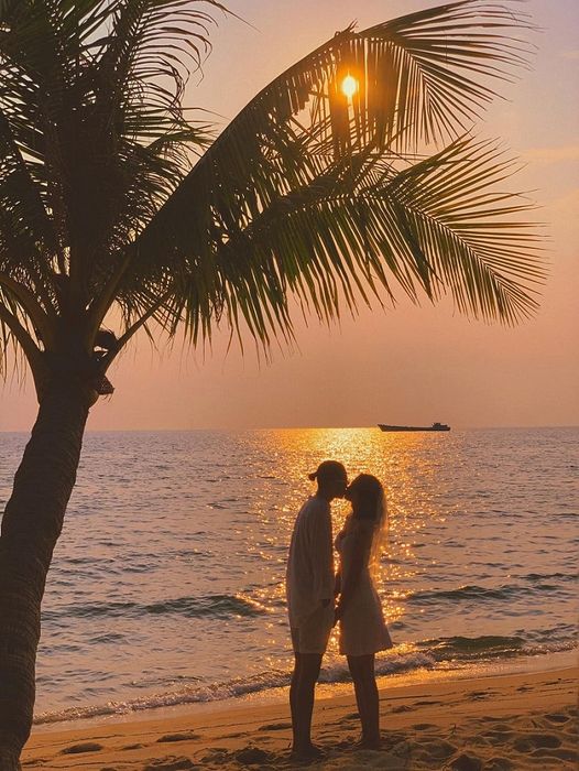Khoảnh khắc hạnh phúc đôi ta