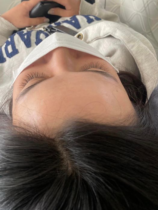 Hình ảnh quy trình nối mi chuẩn Hàn Quốc tại Trâm Anh Eyelash