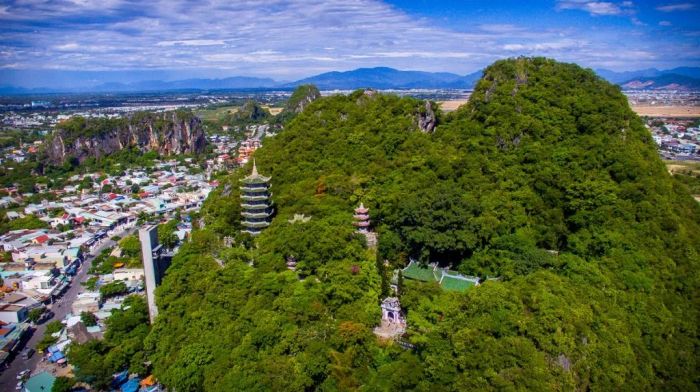 Hang động Ngũ Hành Sơn - Tác phẩm điêu khắc kỳ diệu của tạo hóa