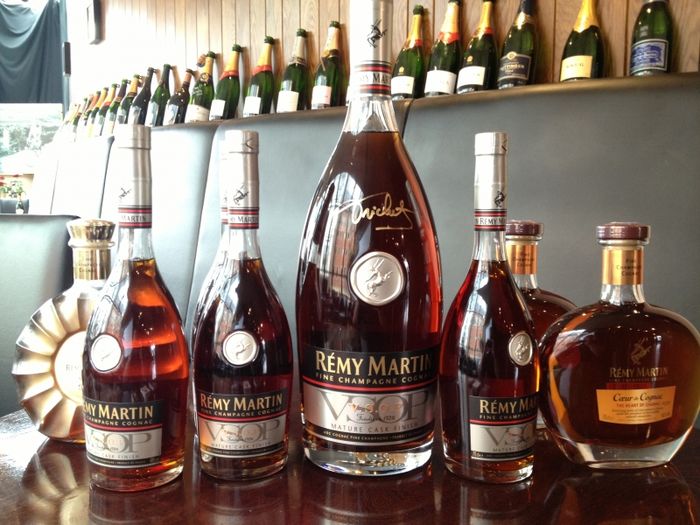 Hình ảnh chai Remy Martin chính hãng