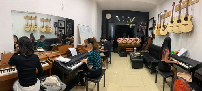 Góc nghệ thuật đầy cảm hứng tại The Light Music Center