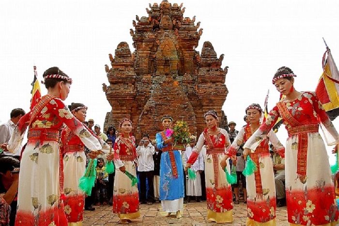 Hình ảnh sống động về văn hóa Chăm (Nguồn: Internet)