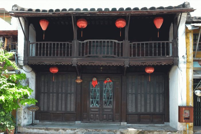 Bộ sưu tập gốm sứ đa quốc gia tại Bảo Tàng Hội An