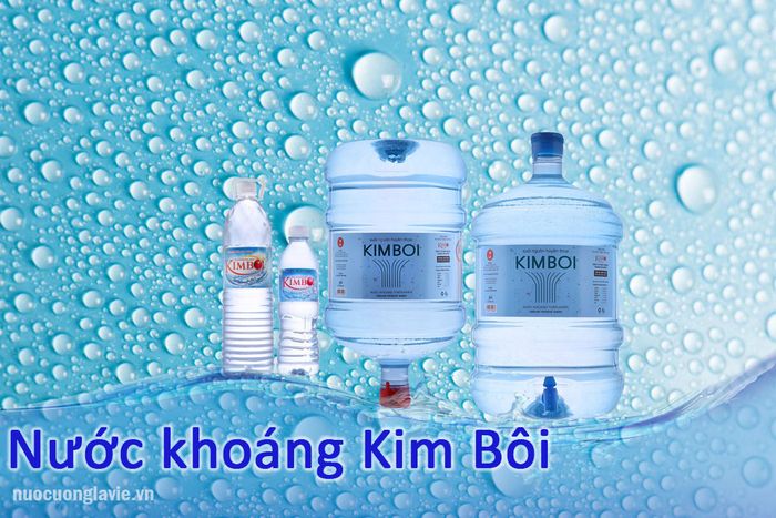 Hình ảnh chai nước khoáng Kim Bôi tinh khiết