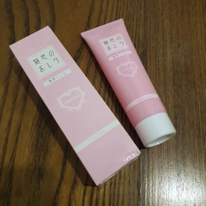 Hình ảnh thực tế Kem Miwaku No Oshiri (ảnh 1)