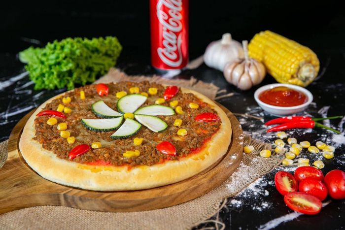 Hình ảnh thực tế Bear's Pizza - Sắc màu rực rỡ của những chiếc pizza hải sản đầy ắp nhân tươi