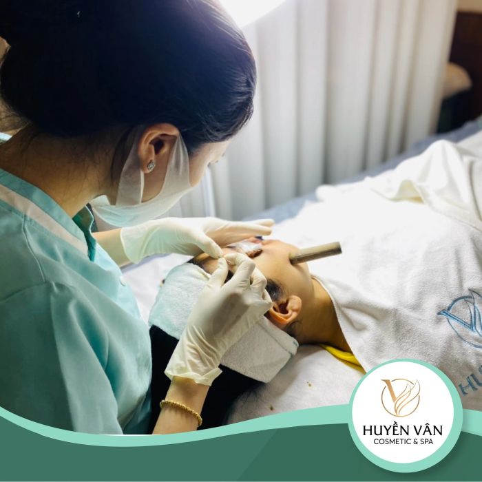 Huyền Vân Home Spa - Hình ảnh không gian sang trọng và quy trình trị liệu chuyên nghiệp