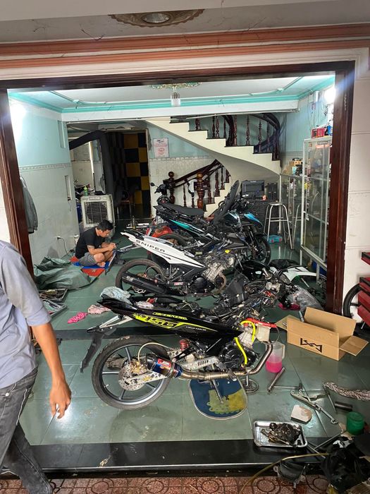 Không gian trưng bày ấn tượng tại Trường Decal Racing Shop