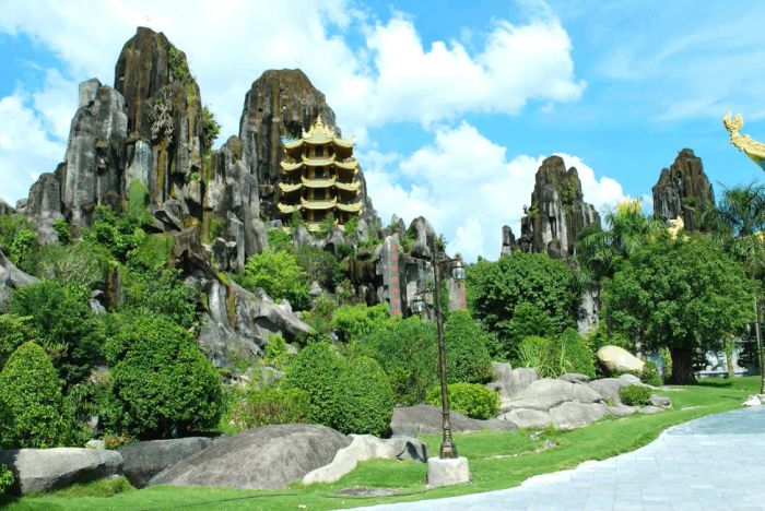 Toàn cảnh Ngũ Hành Sơn - Bức họa thiên nhiên kỳ vĩ giữa lòng thành phố