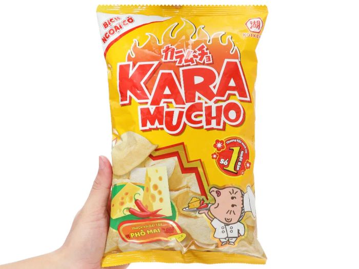 Hình ảnh 2 snack khoai tây phô mai cay Karamucho Koikeya - Vị Nhật đậm đà
